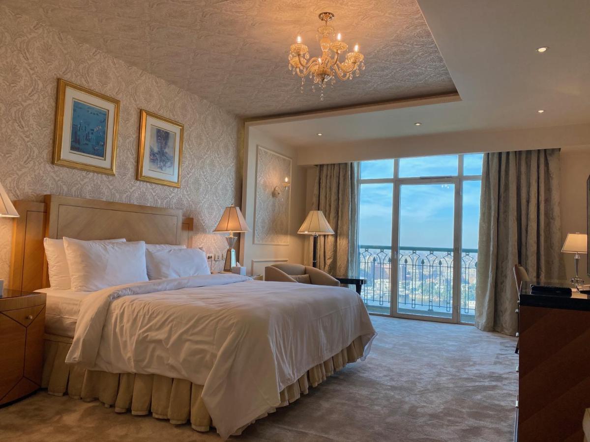 Chez Haytham At Four Seasons Nile Plaza Residential Suite El El Cairo Exterior foto